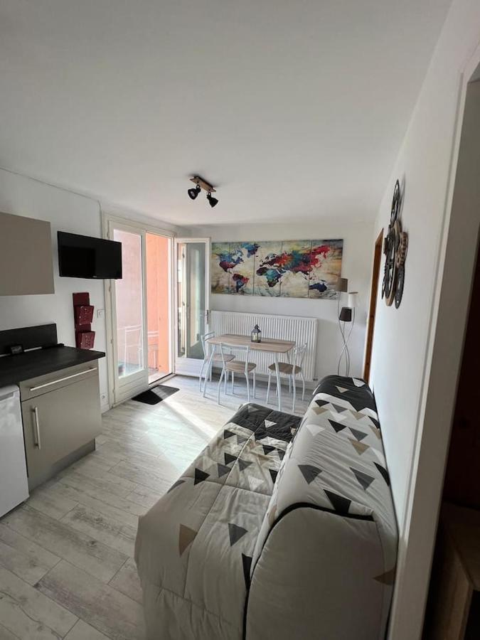 Charmant Appartement Calme Et Lumineux Chateauvieux  Exteriör bild